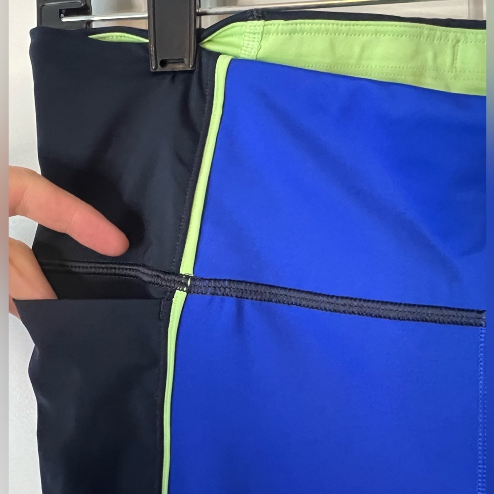 Athleta Velocity Colorblock Capri Leggings - Picture 8 of 11